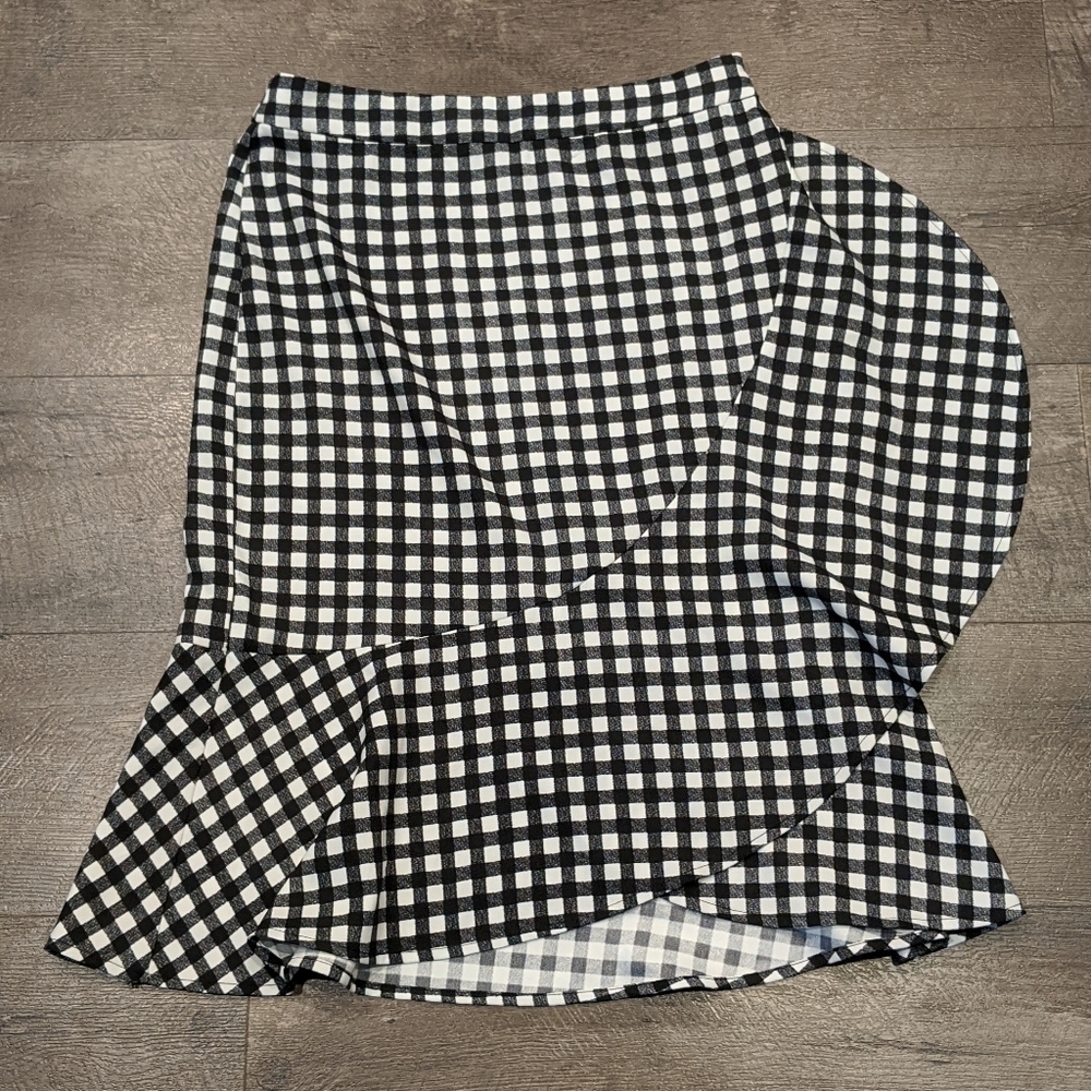 Banana Republic Black and White Checkered Skirt Size 0